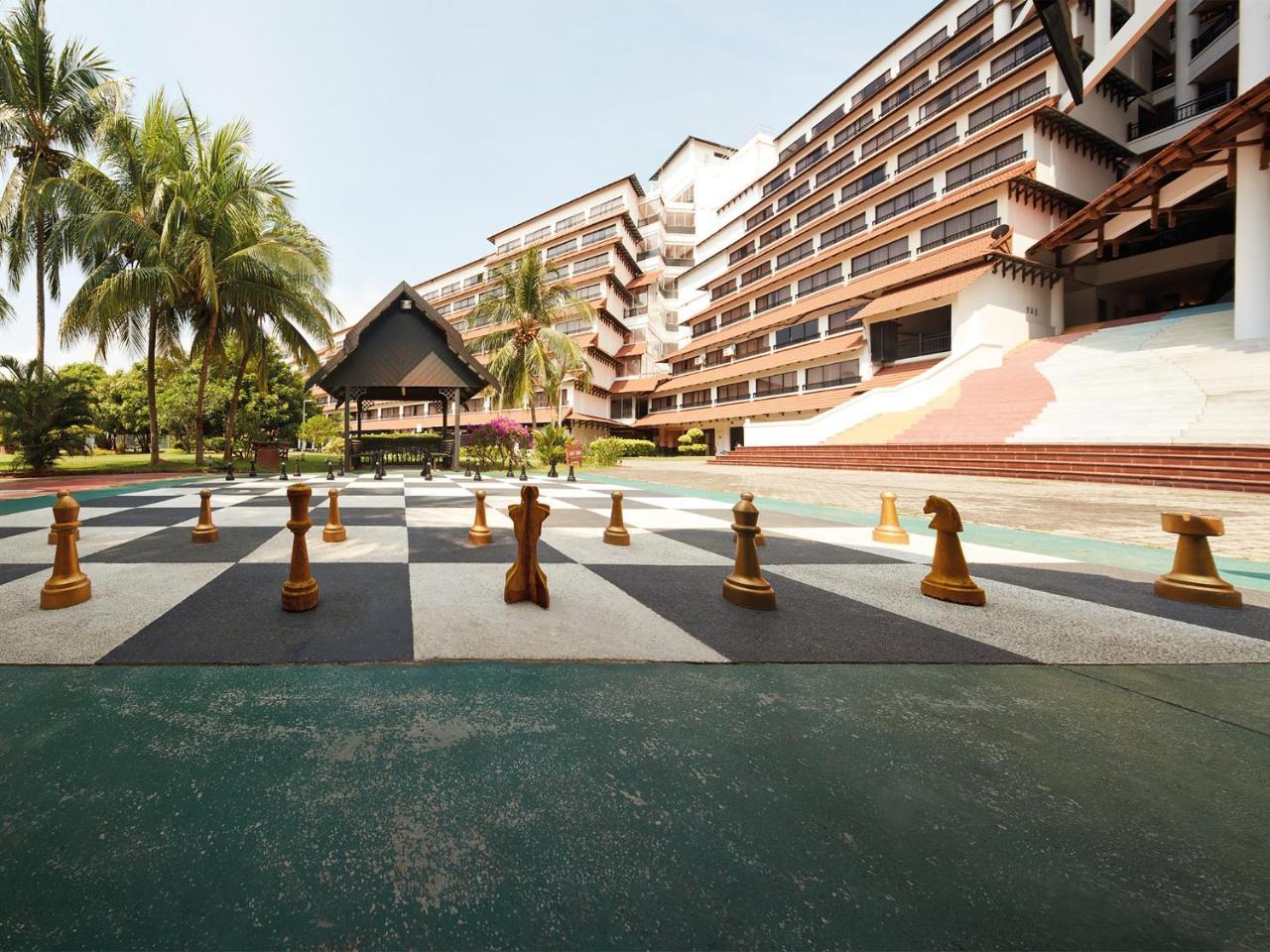 Resorts World Kijal Buitenkant foto The Royal Thai Police Cadet School